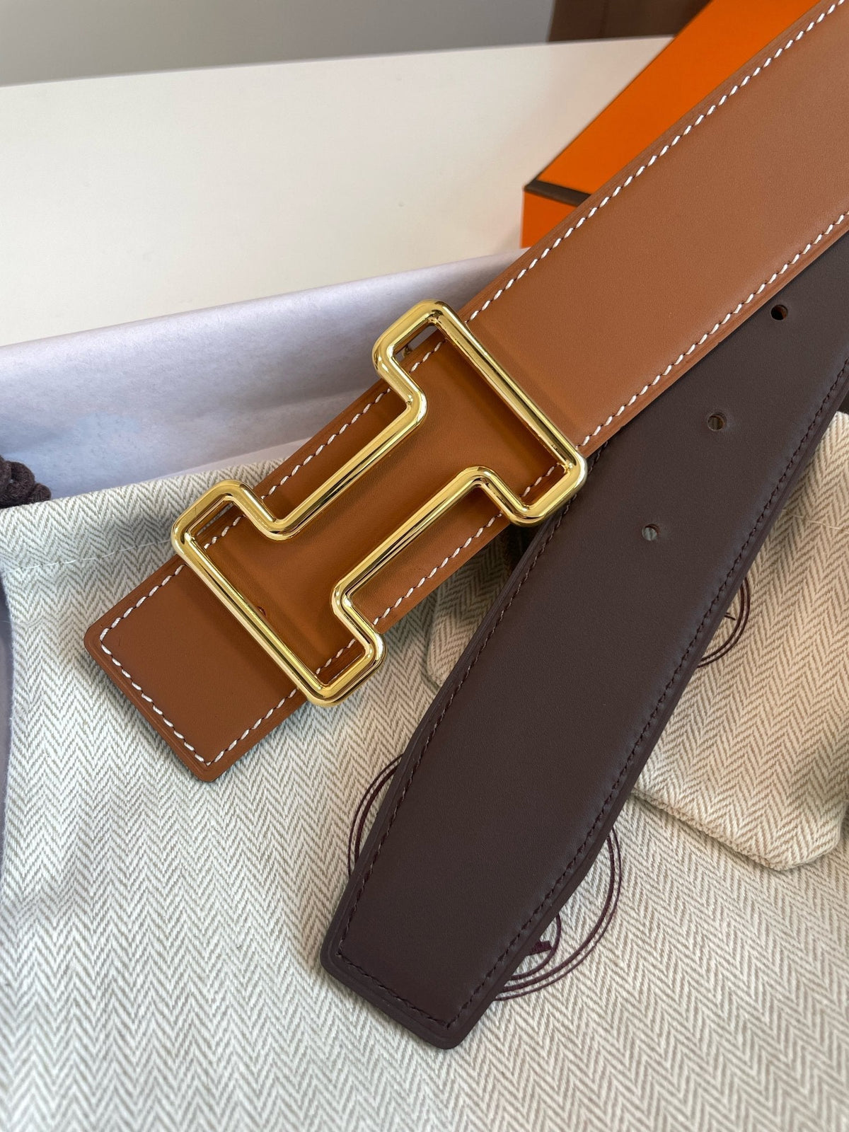 H TONIGHT BELT 38MM GOLD BUCKLE CHESTNUTE GRAPHITE LEATHER