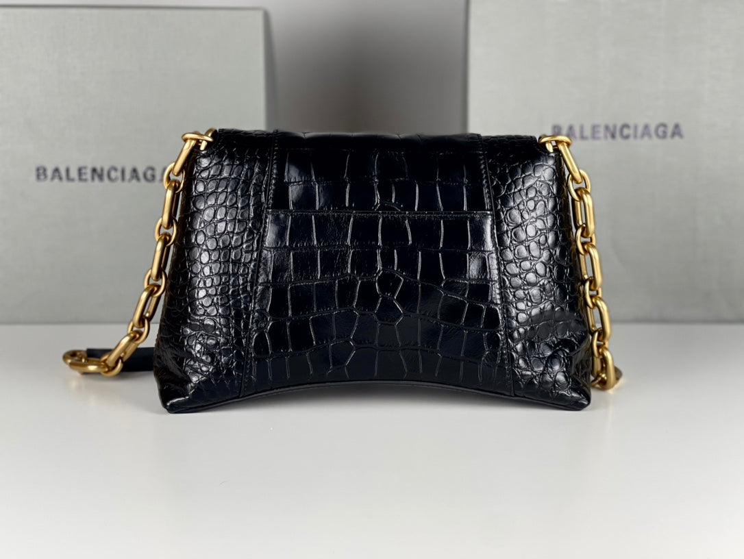 DOWNTOWN SHOULDER BAG 29 IN BLACK CROCODILE EMBOSSED CALFSKIN GOLD HARDWARE