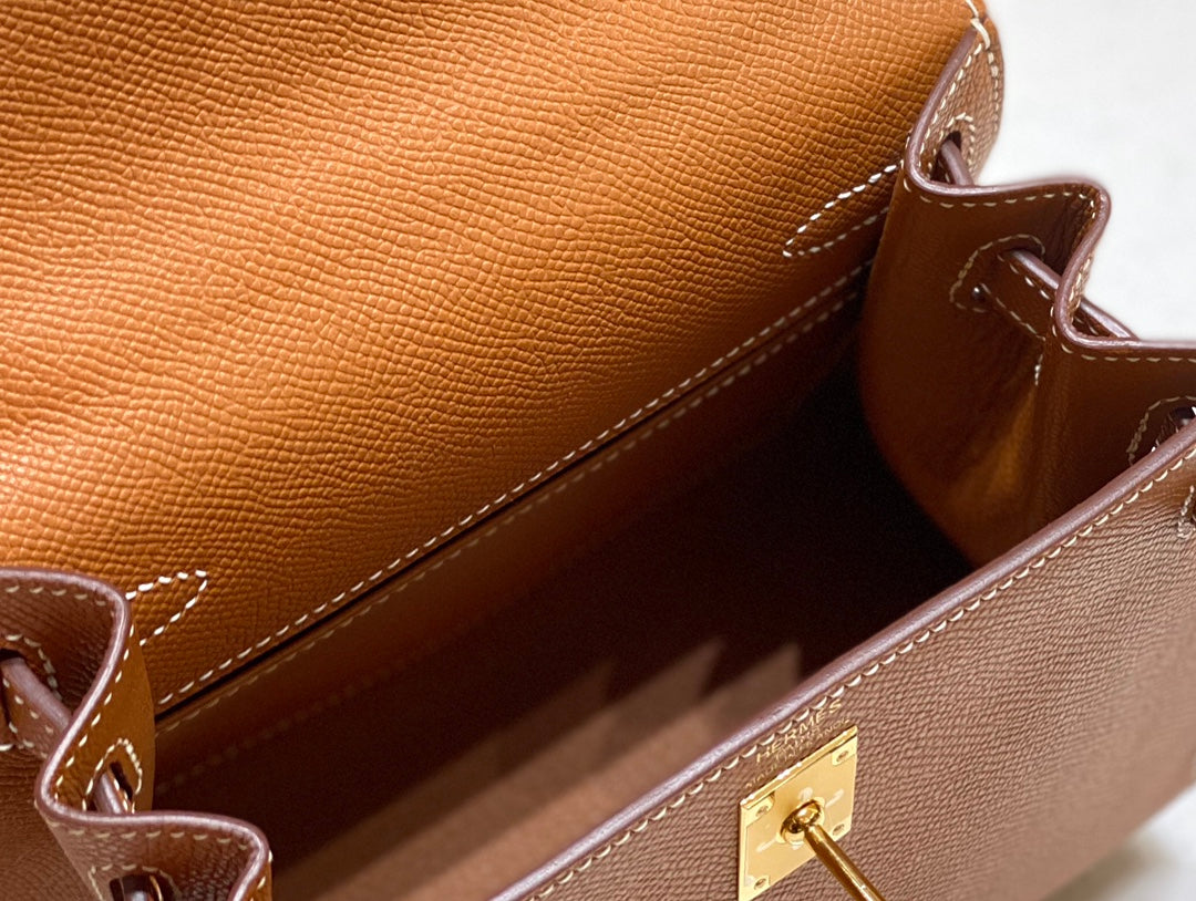 KELLY MINI 20 BAG IN BRONZE BROWN CALFSKIN WITH GOLD HARDWARE