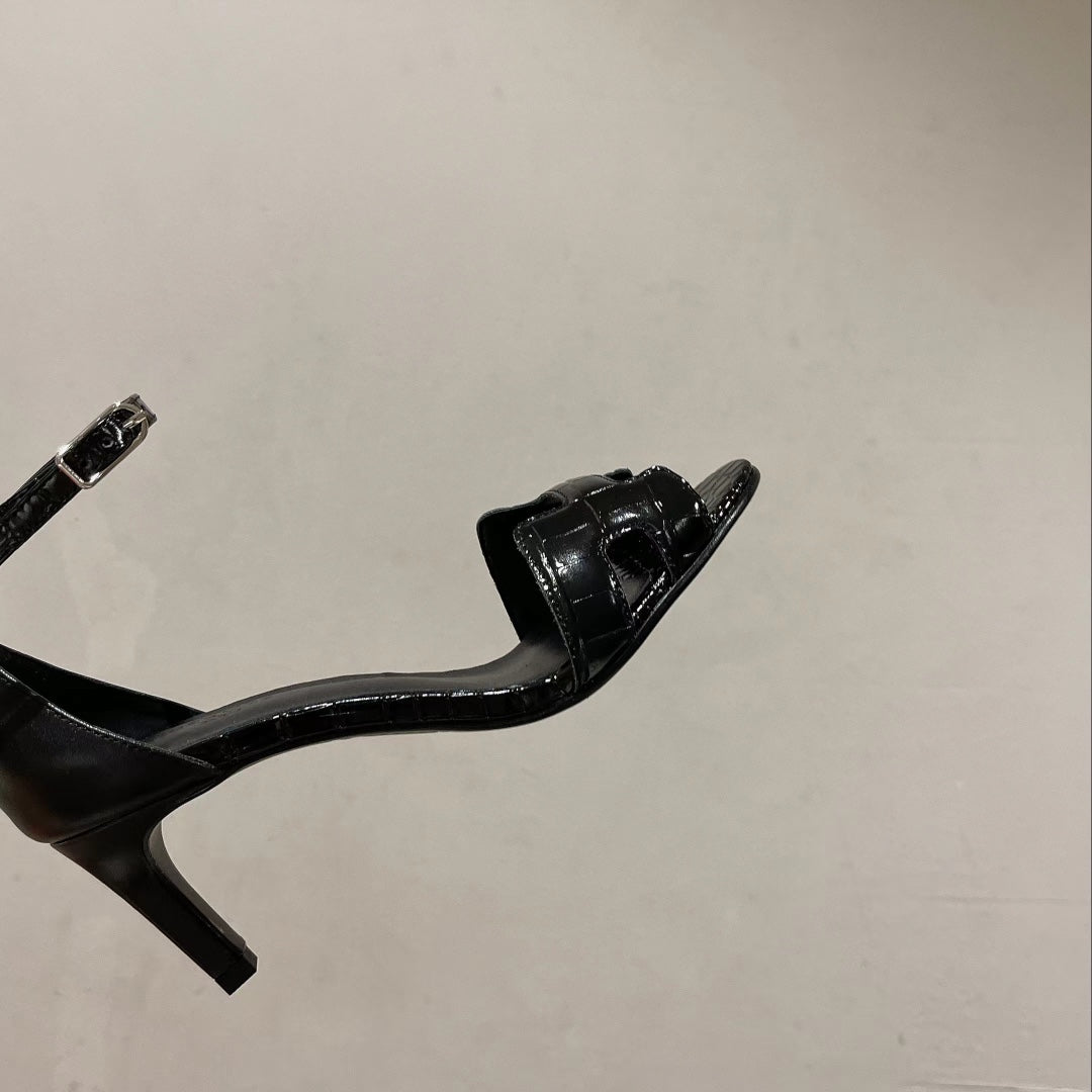 PREMIERE 70 SANDAL IN BLACK PATENT CALFSKIN