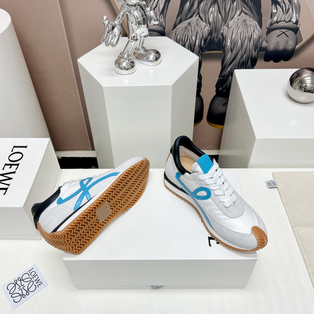 FLOW RUNNER SNEAKER IN PALE GRAY MIX BLUE SUEDE AND SHEEPSKIN