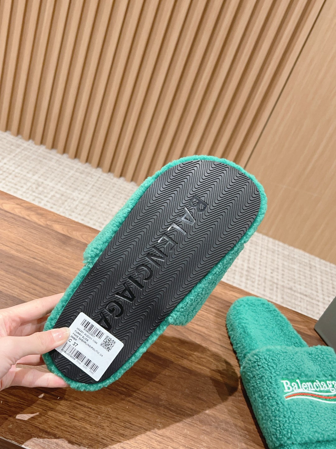 FURRY SLIDES IN TURQUOISE CURLY SHEARLING
