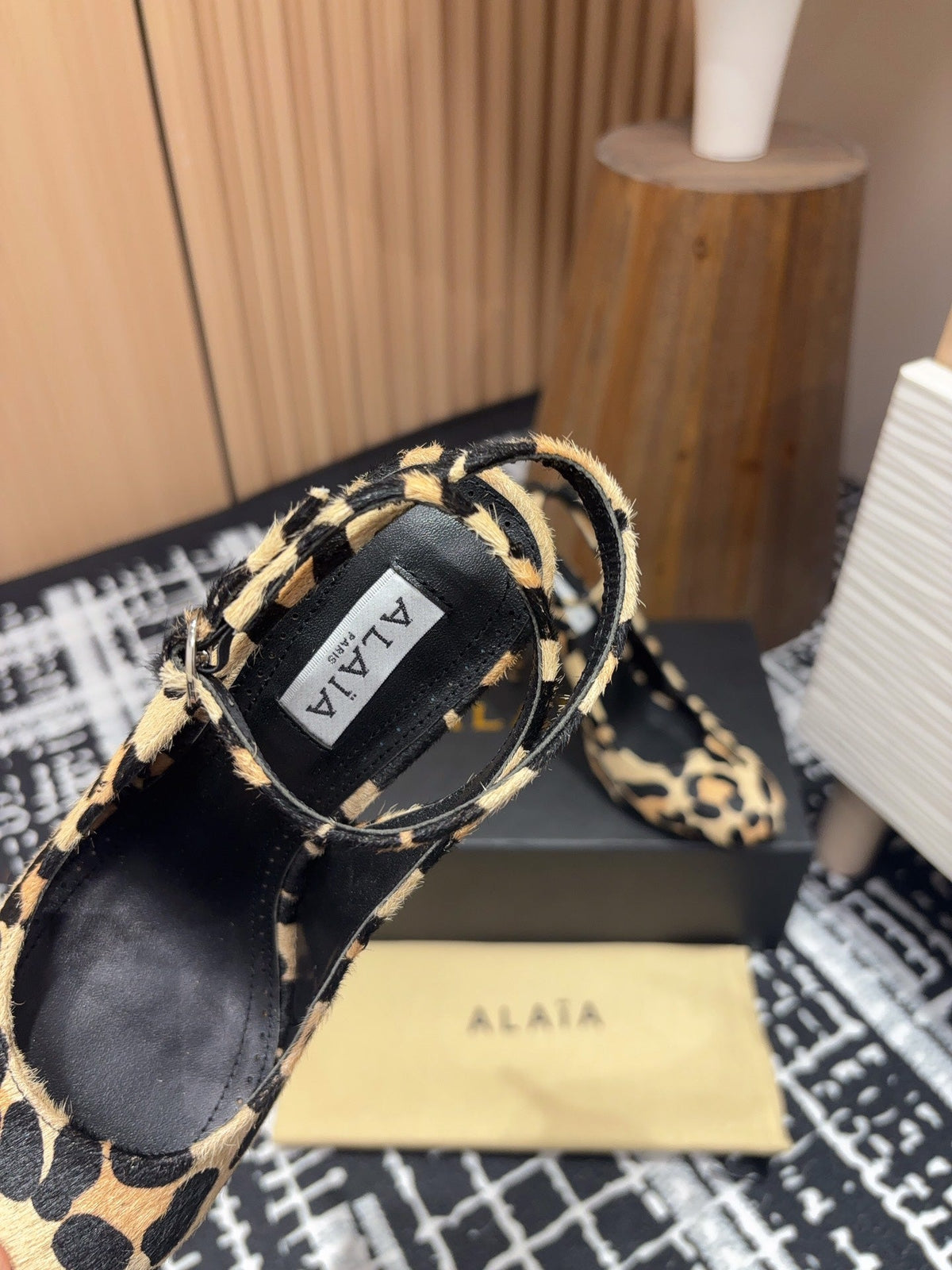 CRYSLEOPARD SLINGBACK HEEL IN PONY HAIR