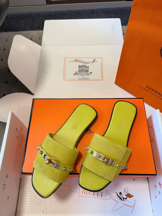 GIULIA FLAT SANDAL IN NEON YELLOW SUEDE
