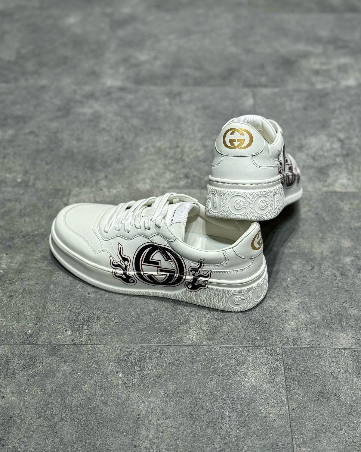 GUC Sneakers