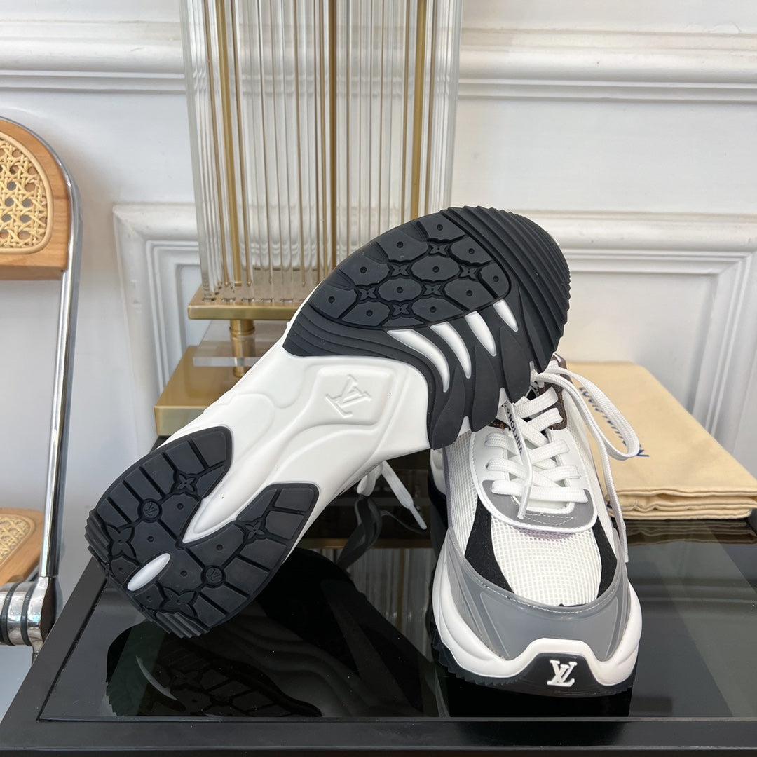LV RUN 55 SNEAKER WHITE GRAY