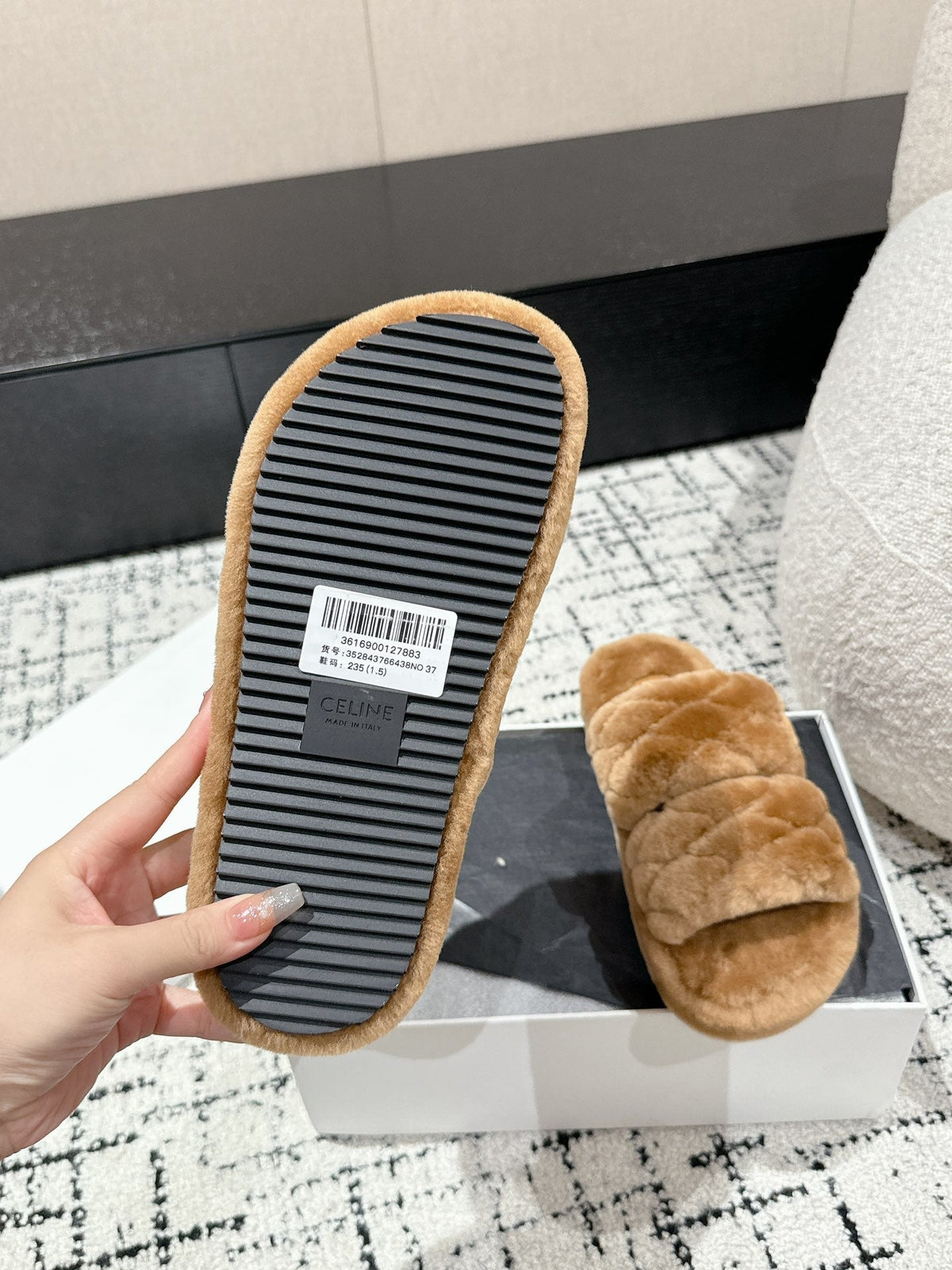 DAD SANDAL MULE IN CAMEL BROWN SHEARLING