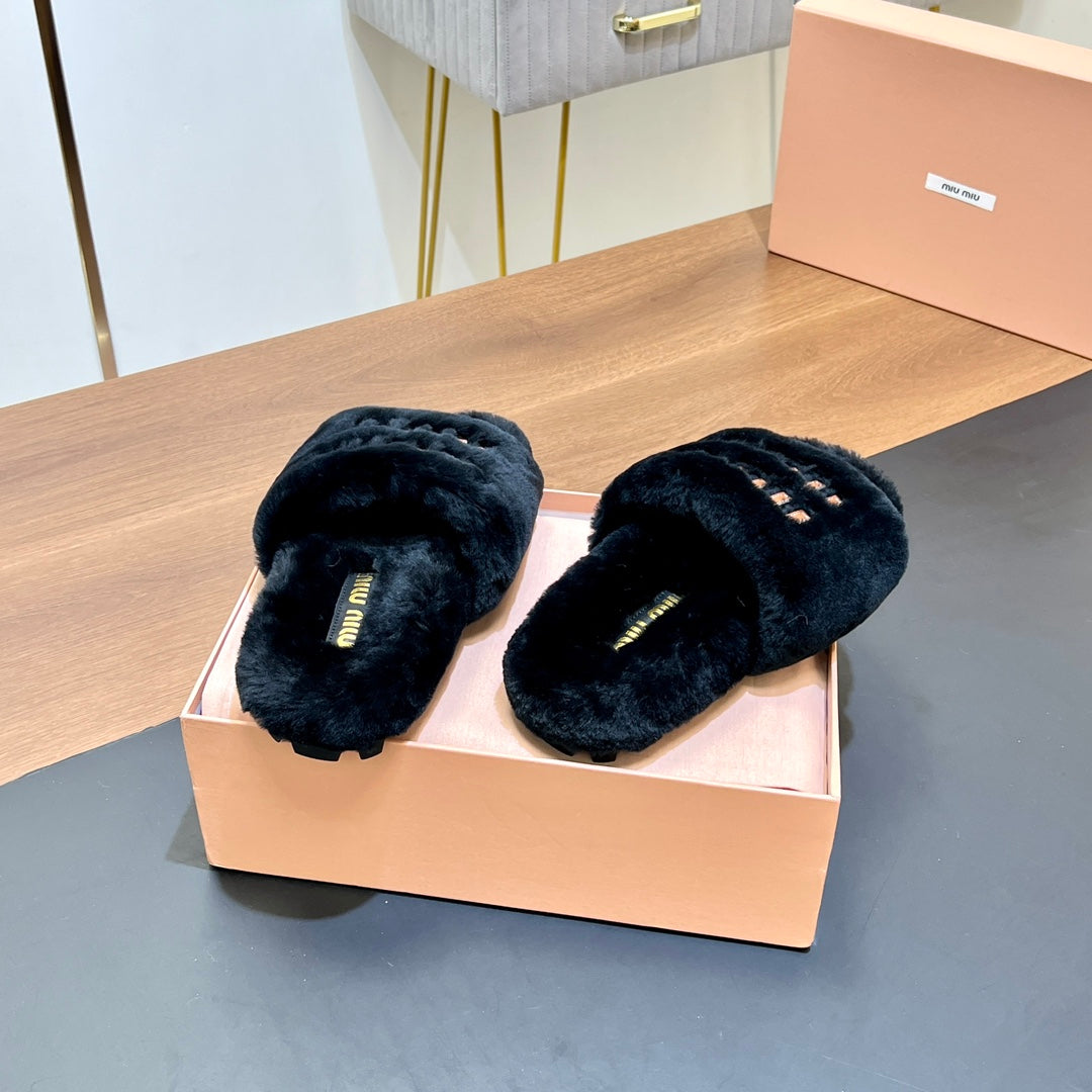 FUR SLIPPER BLACK