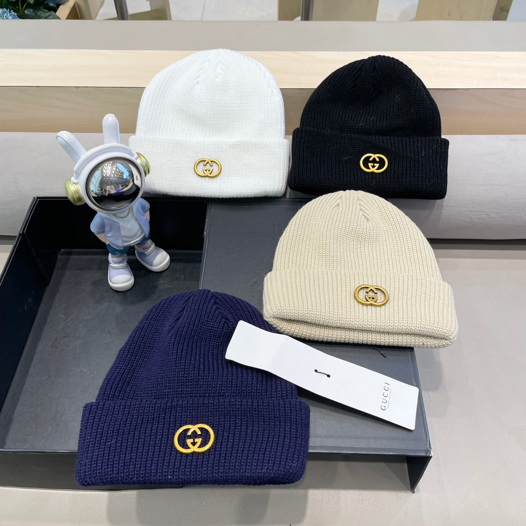BEANIE HAT IN NAVY BLUE WOOL 433462