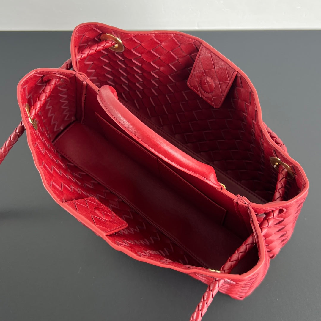 SMALL ANDIAMO 29 IN RED LAMBSKIN