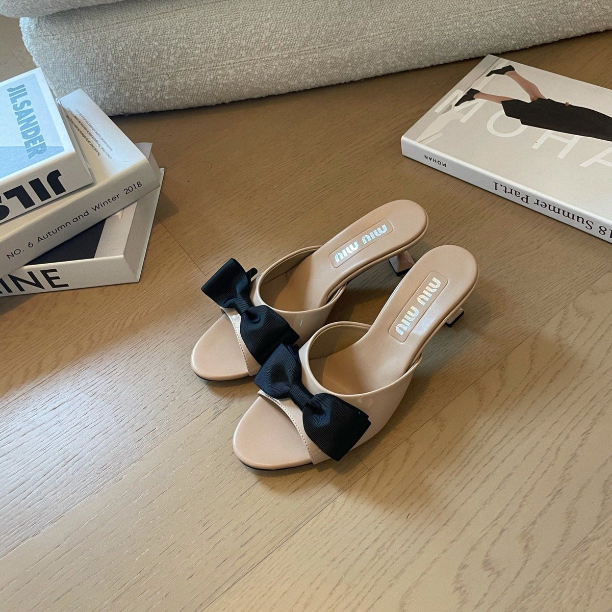 Nude Beige High - Heels With Black Bow Calfskin