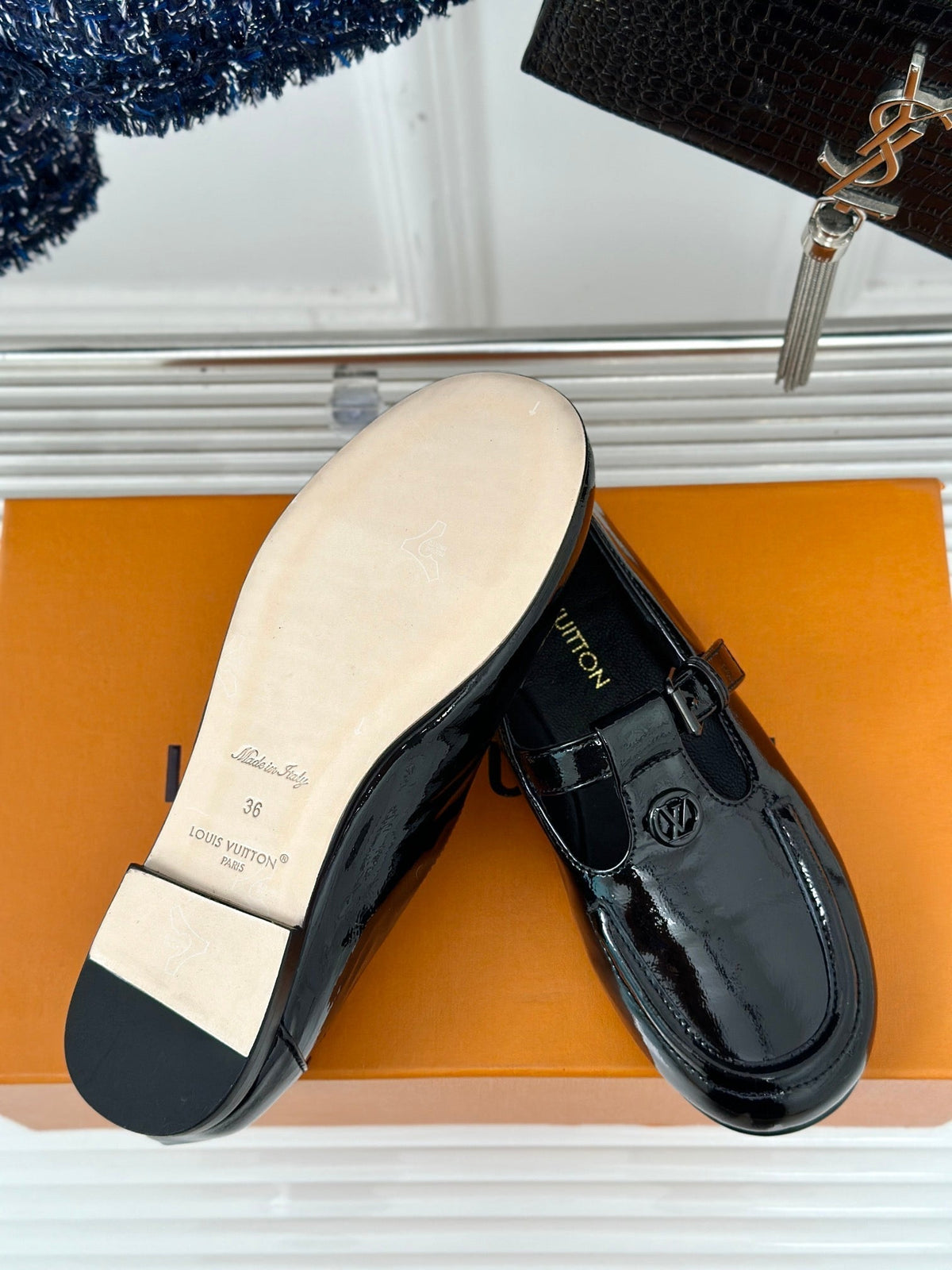 LV WOMEN SOHO FLAT MARY JANE IN BLACK CALFSKIN