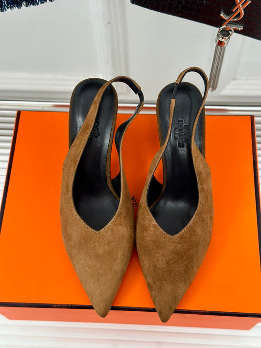 HIGH HEEL 75 MM POINTED- TOE SANDAL IN CIDER BROWN SUEDE