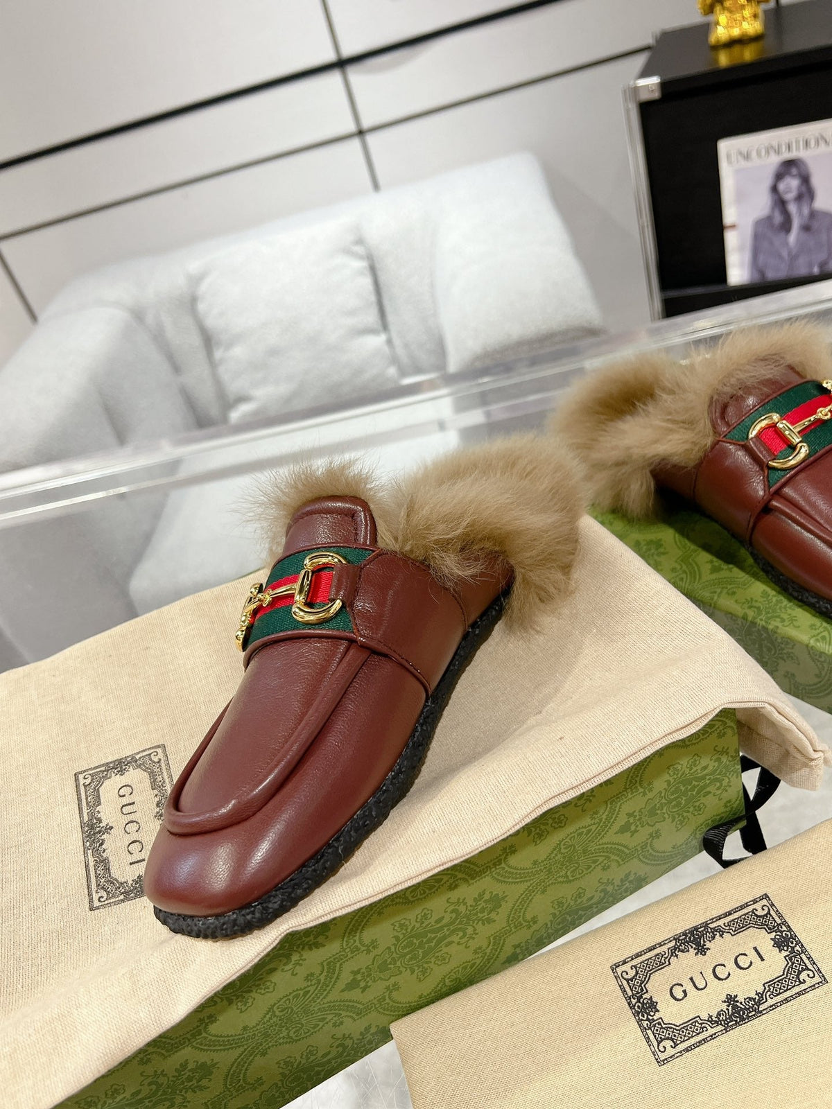 HORSEBIT MULE WITH WEB IN WINE RED CALFSKIN MIX MINK FUR