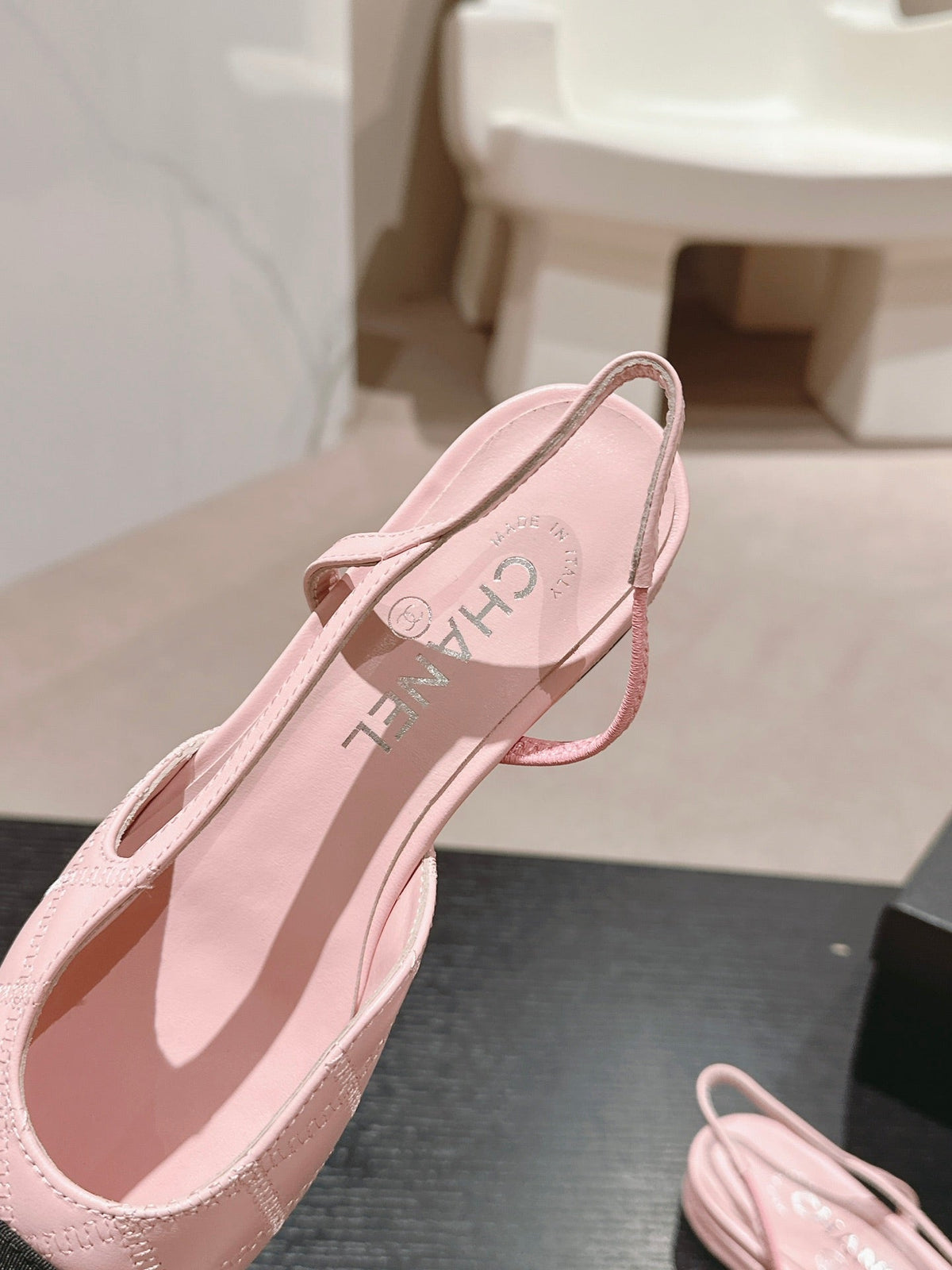 SLINGBACKS IN LIGHT PINK LAMBSKIN AND BLACK SATIN