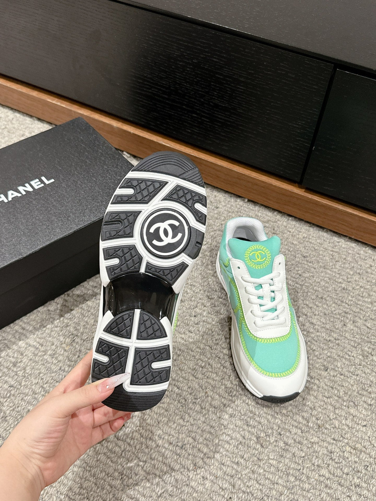 CLASSIC TRAINER IN MINT GREEN MIX WHITE FABRIC