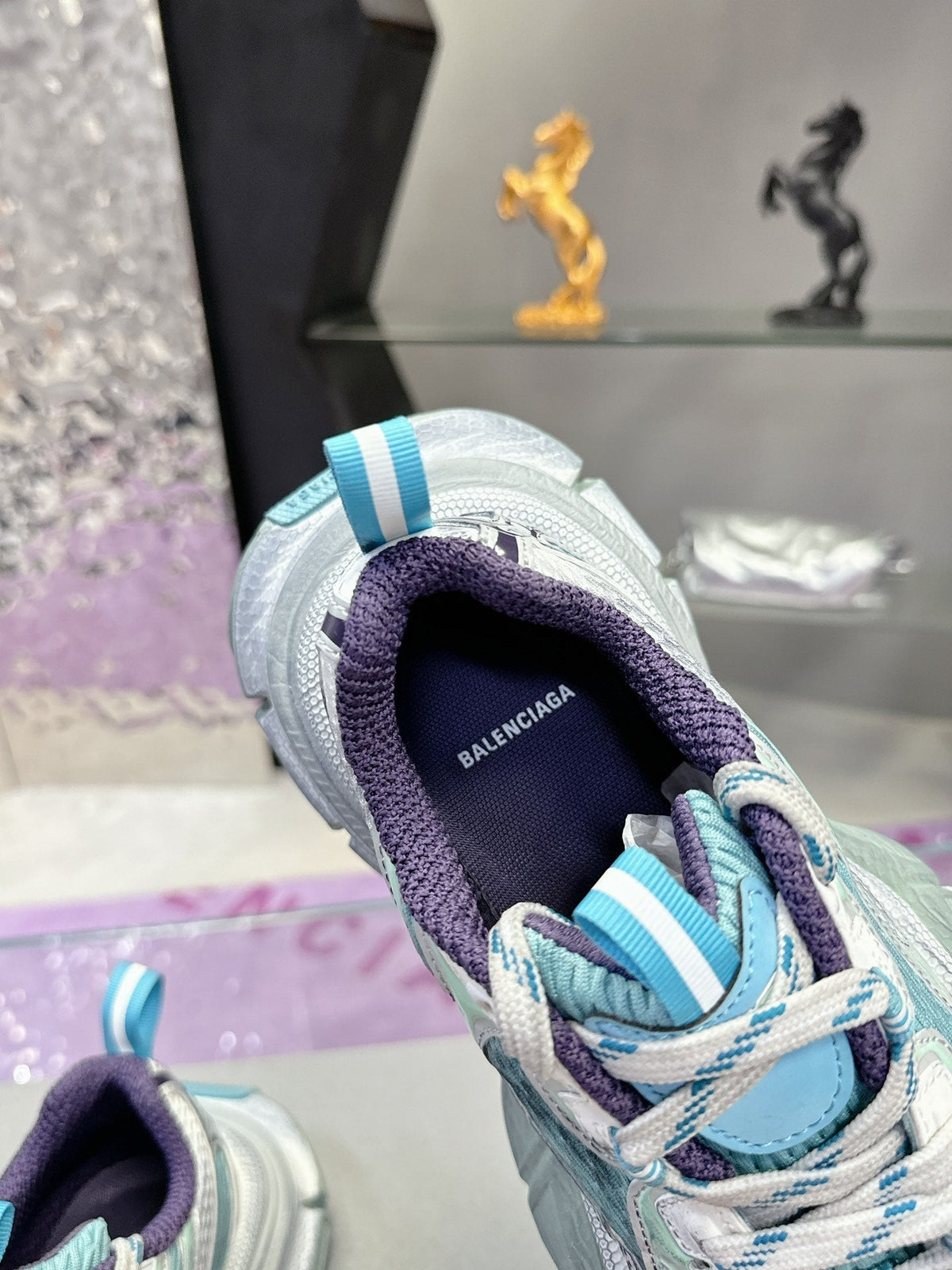 3XL SNEAKER IN LIGHT BLUE, WHITE AND PURPLE MESH AND POLYURETHANE
