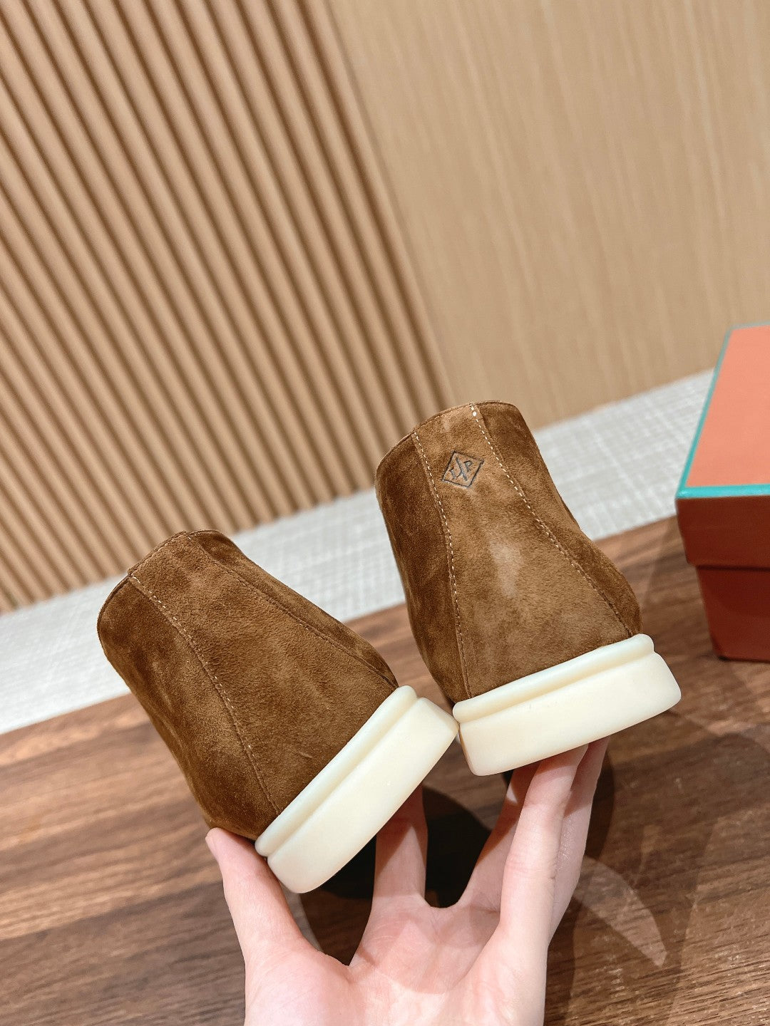 LP OPEN WALK LOAFERS SEPIA SUEDE