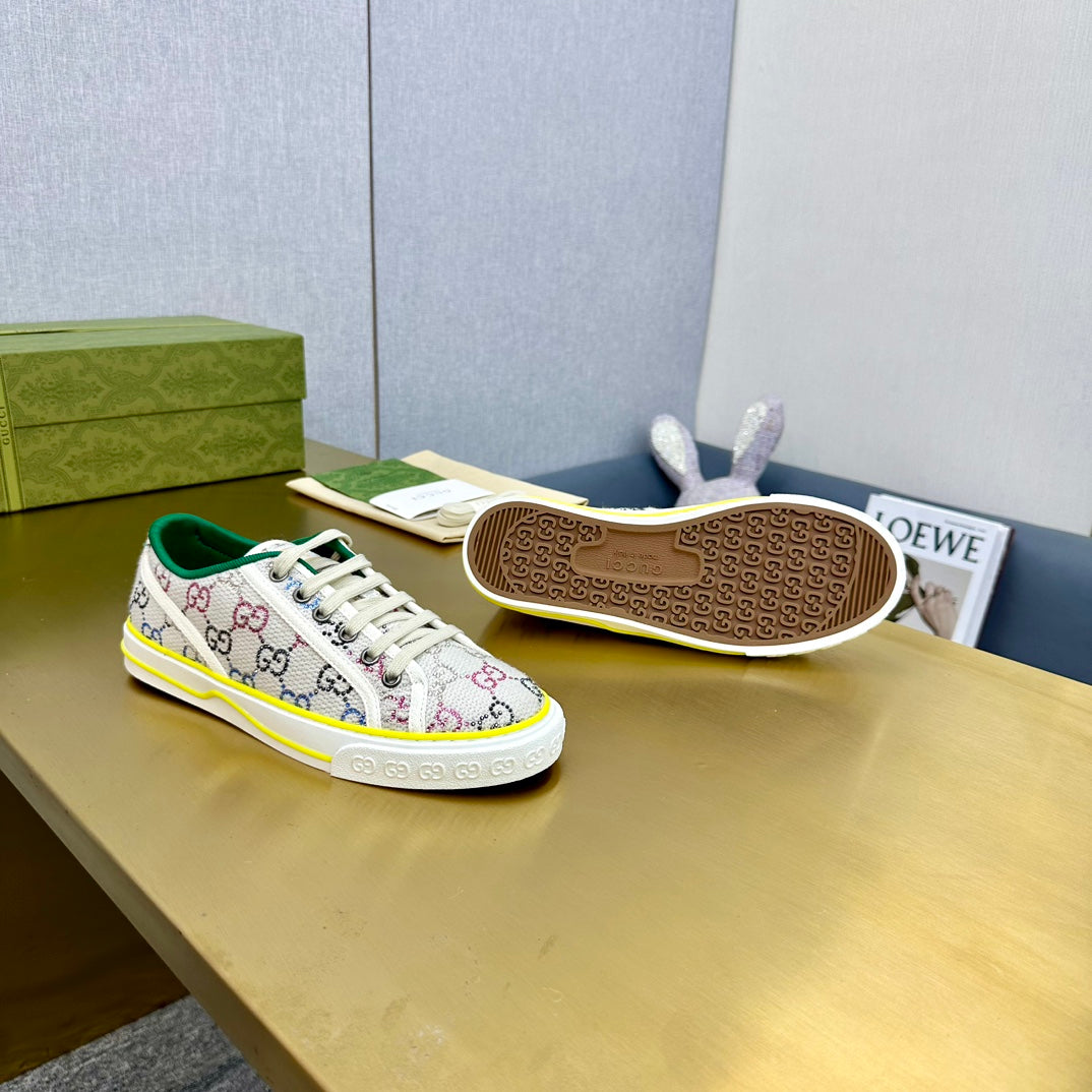 GG TENNIS 1977 TRAINER LIGHT GRAY CANVAS WITH YELLOW TRIM