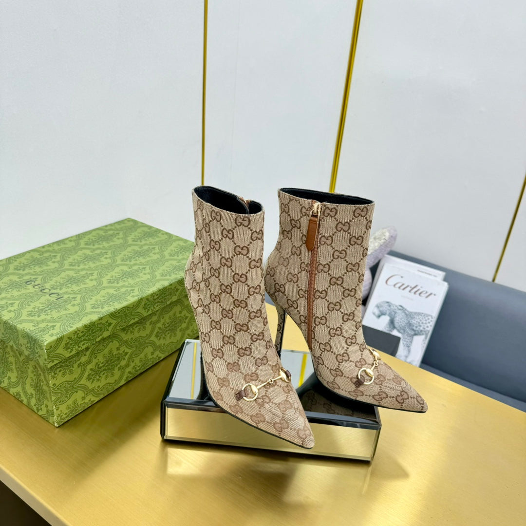 GG HORSEBIT ANKLE BOOT IN TAN BEIGE MONOGRAM CANVAS