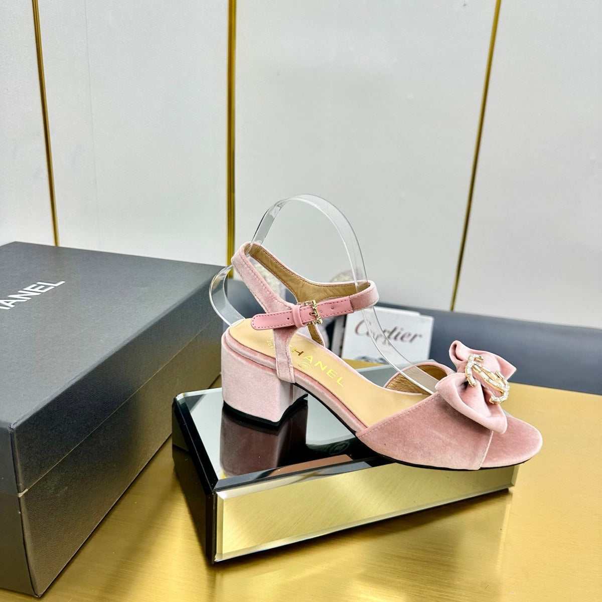 BOWKNOT RHINESTONES MID HEEL SANDAL IN LIGHT PINK VELVET