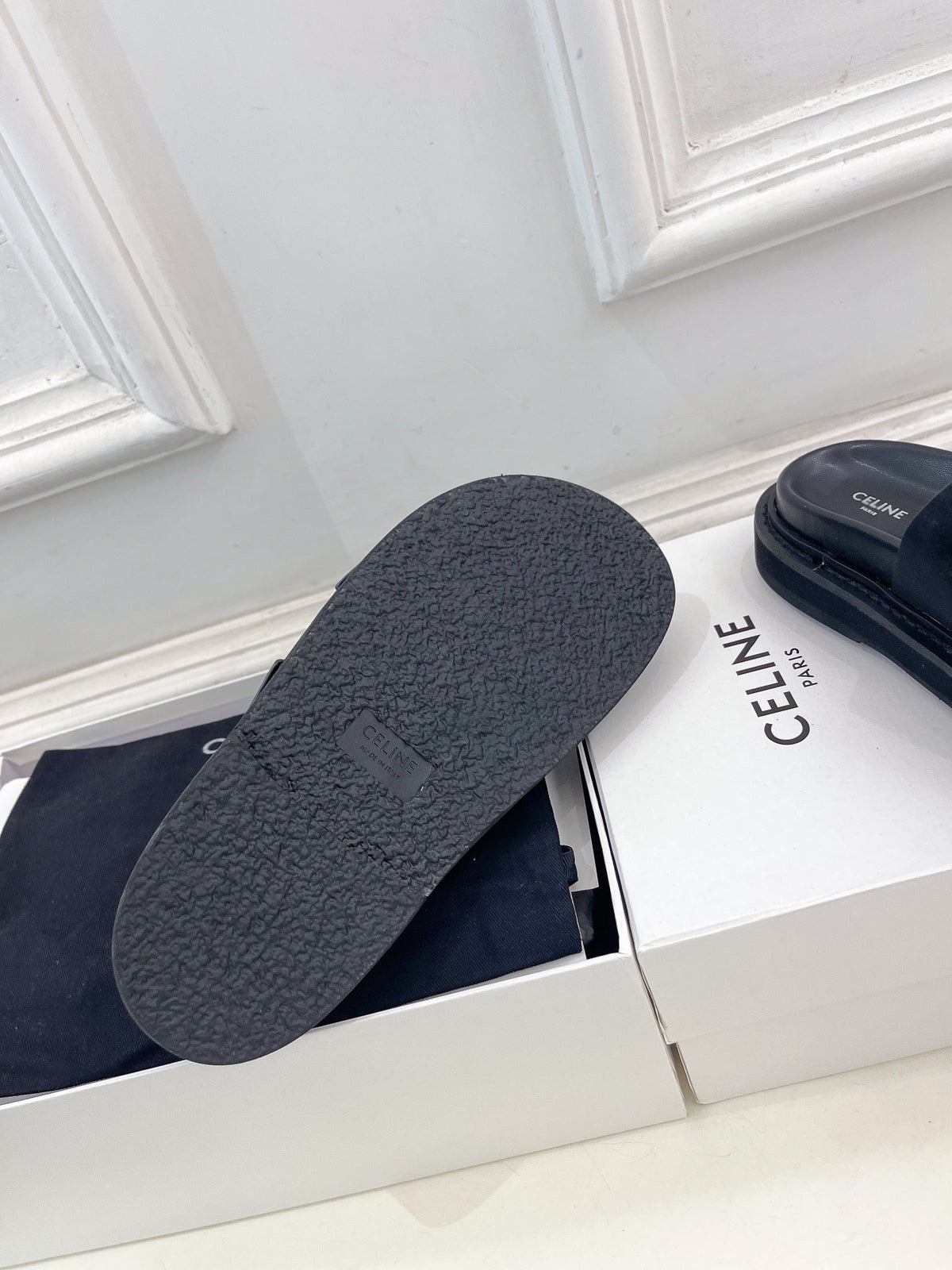 DAD SANDAL MULE IN BLACK SUEDE