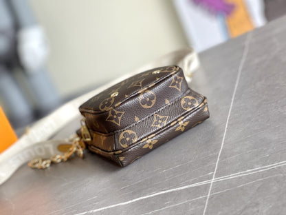 UTILITY PHONE SLEEVE 16CM MONOGRAM