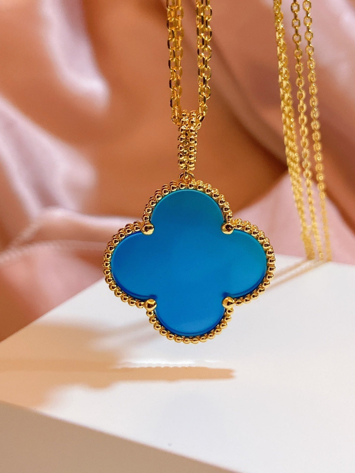 CLOVER GOLD TURQUOISE NECKLACE