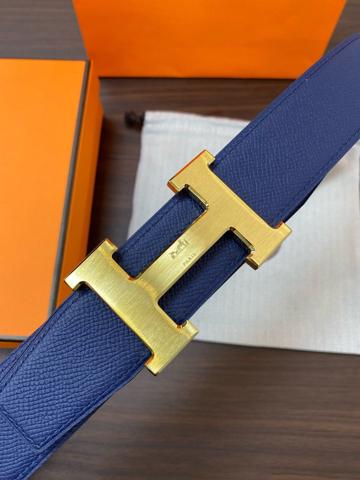 H CONTANCE BELT 38MM GOLD BUCKLE BLUE BLACK LEATHER