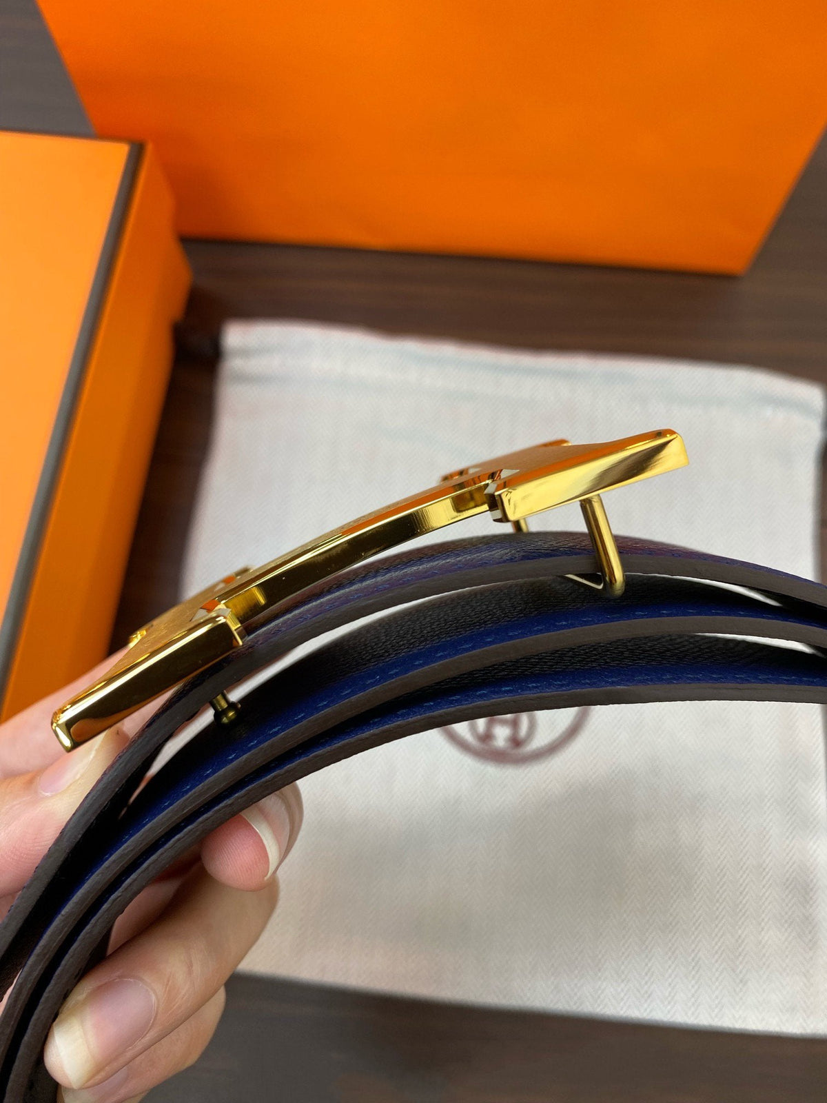 H CONTANCE BELT 38MM GOLD BUCKLE BLUE BLACK LEATHER