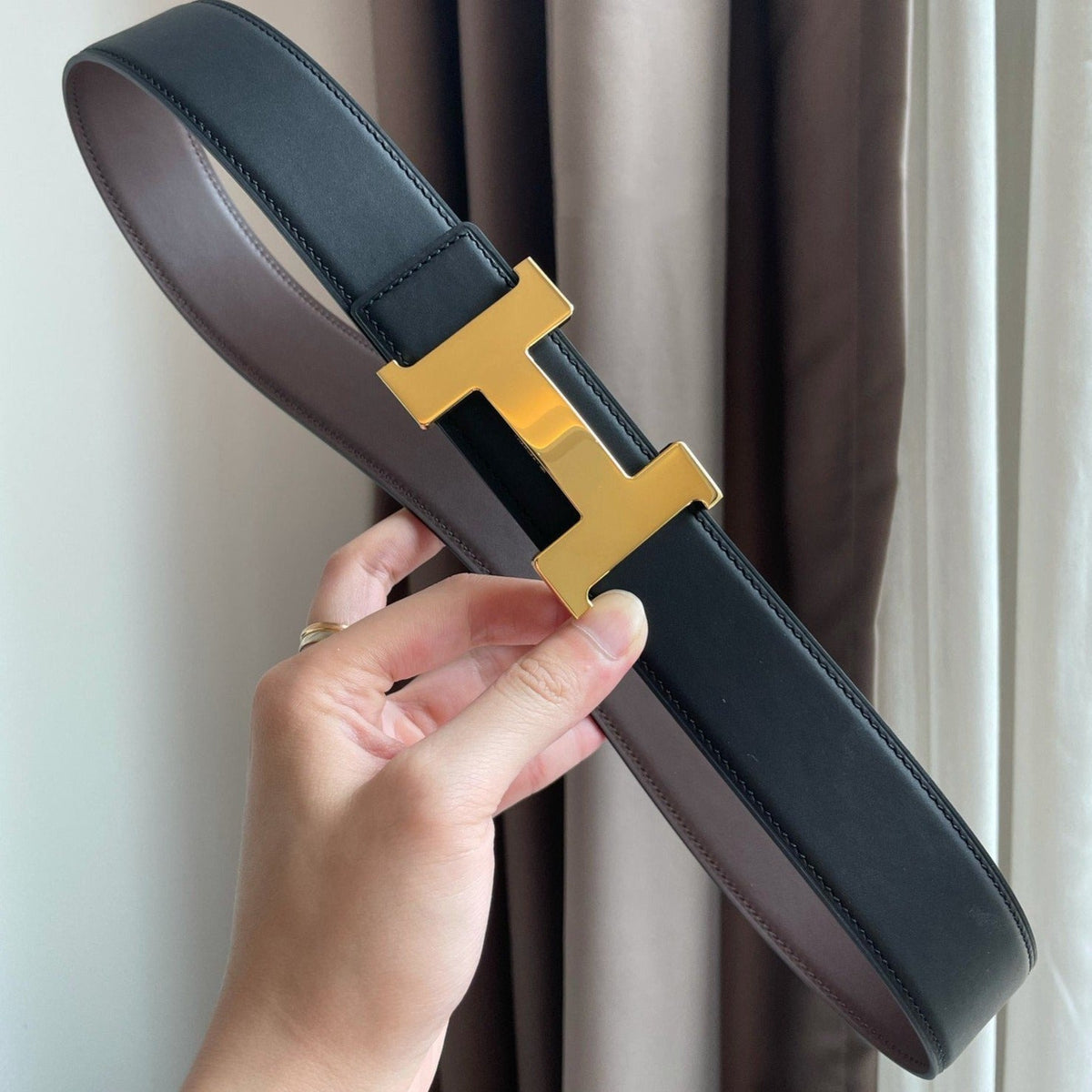 H CONSTANCE BELT 38MM GOLD BUCKLE BLACK CHOCOLATE LEATHER