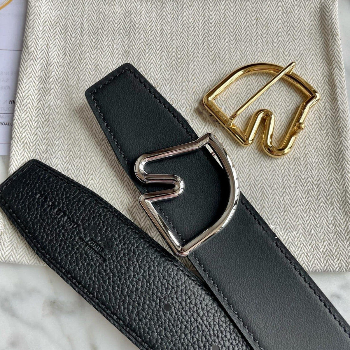 H BELT HORSE BUCKLE BLACK LEATHER REVERSIBLE  3.8CM
