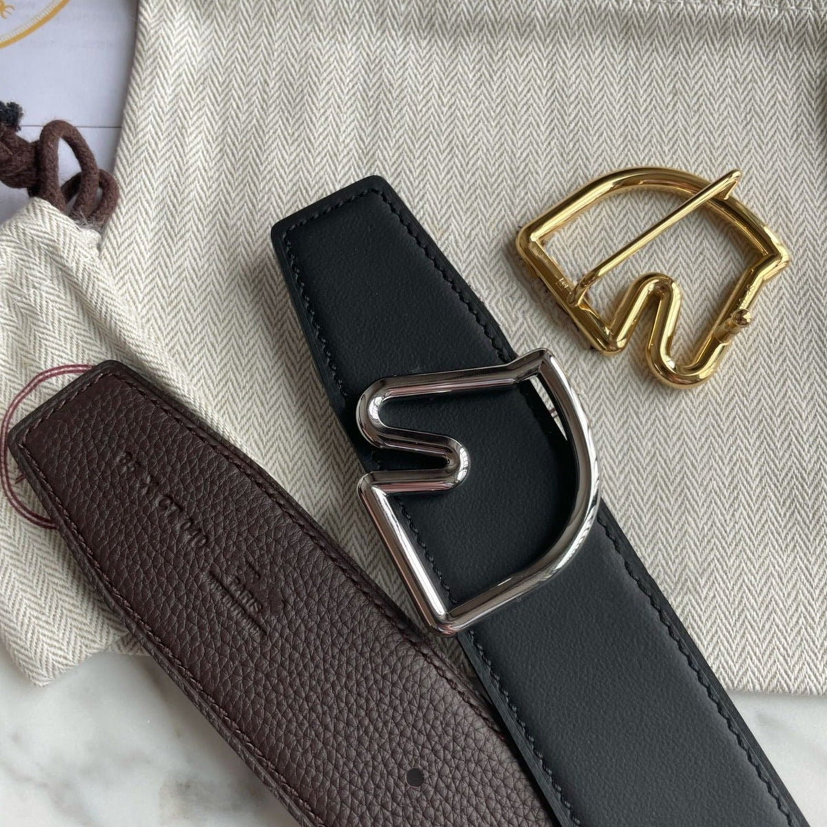 H BELT HORSE BUCKLE DARK BROWN BLACK LEATHER REVERSIBLE  3.8CM