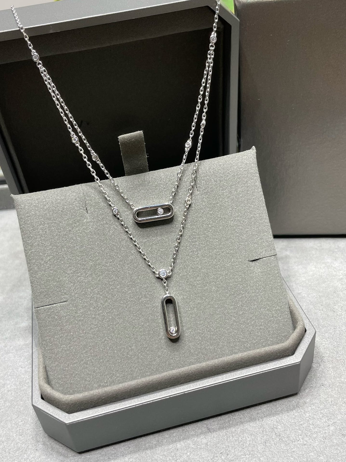 MOVE UNO 2 ROW DIAMOND NECKLACE