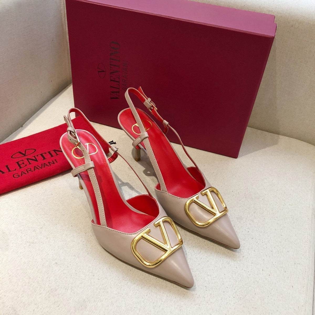 VLOGO SIGNATURE PALE PINK CALFSKIN HIGH SLINGBACK PUMP 7 CM WITH GOLD LOGO