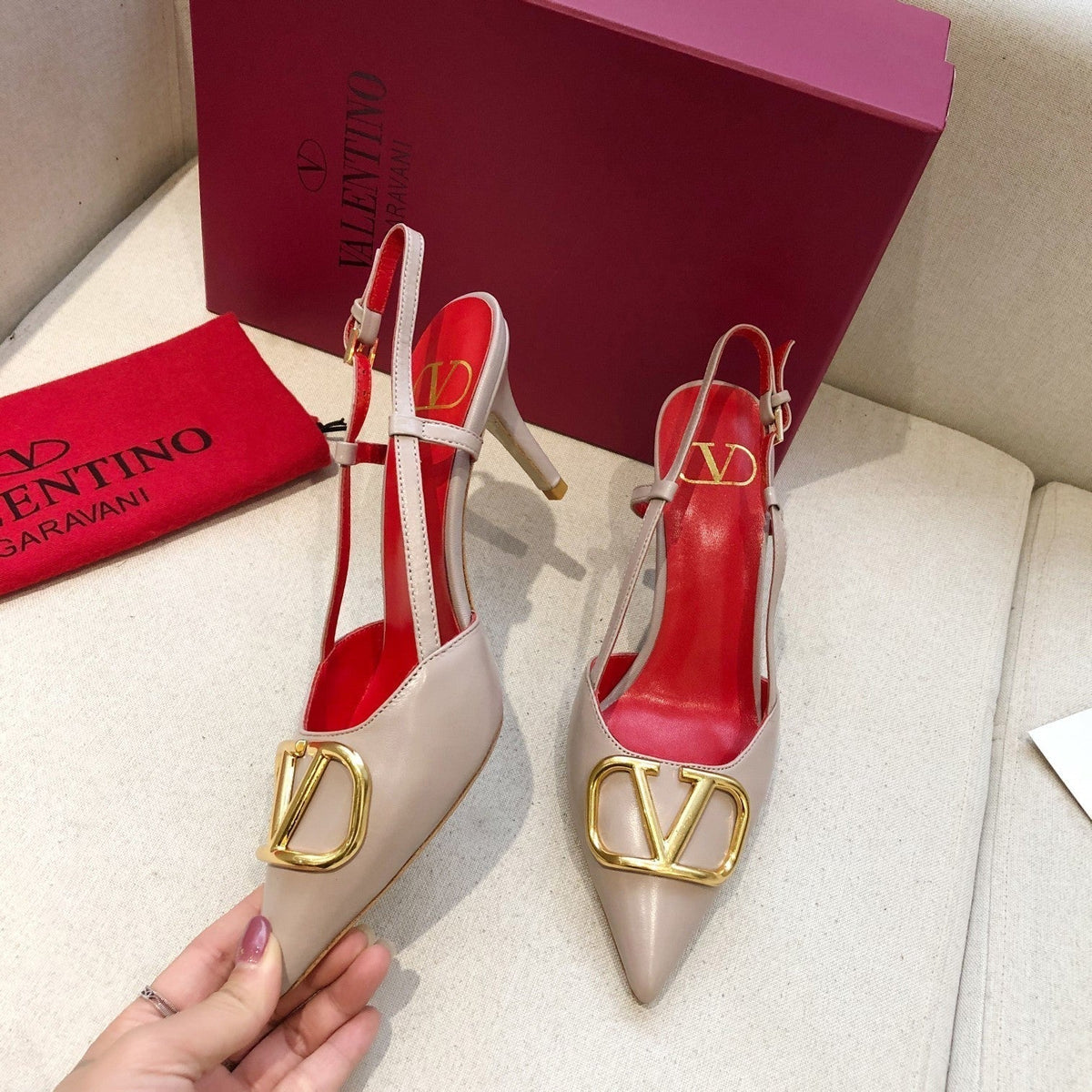 VLOGO SIGNATURE PALE PINK CALFSKIN HIGH SLINGBACK PUMP 7 CM WITH GOLD LOGO
