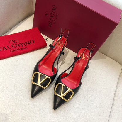 VLOGO SIGNATURE BLACK CALFSKIN HIGH SLINGBACK PUMP 7 CM WITH GOLD LOGO
