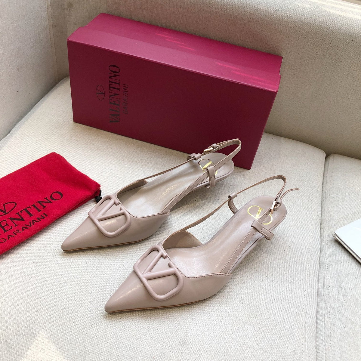 VLOGO SIGNATURE PALE PINK CALFSKIN HIGH SLINGBACK PUMP 4 CM