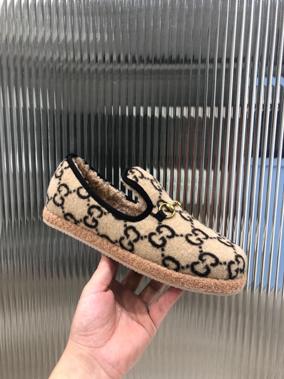 GG HORSEBIT LOAFER IN BEIGE MIX BLACK WOOL AND LAMB FUR LINING