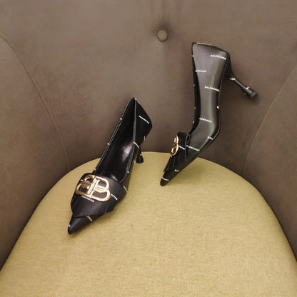 POINTED TOE PUMPS BLACK WITH LOGO PRINT SMOOTH CALFSKIN