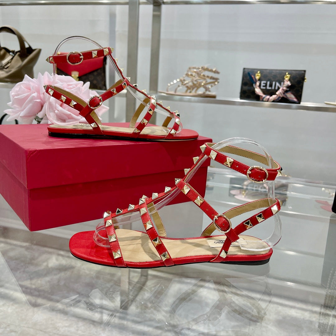ROCKSTUD SANDAL WITH STRAPS IN CHERRY RED CALFSKIN