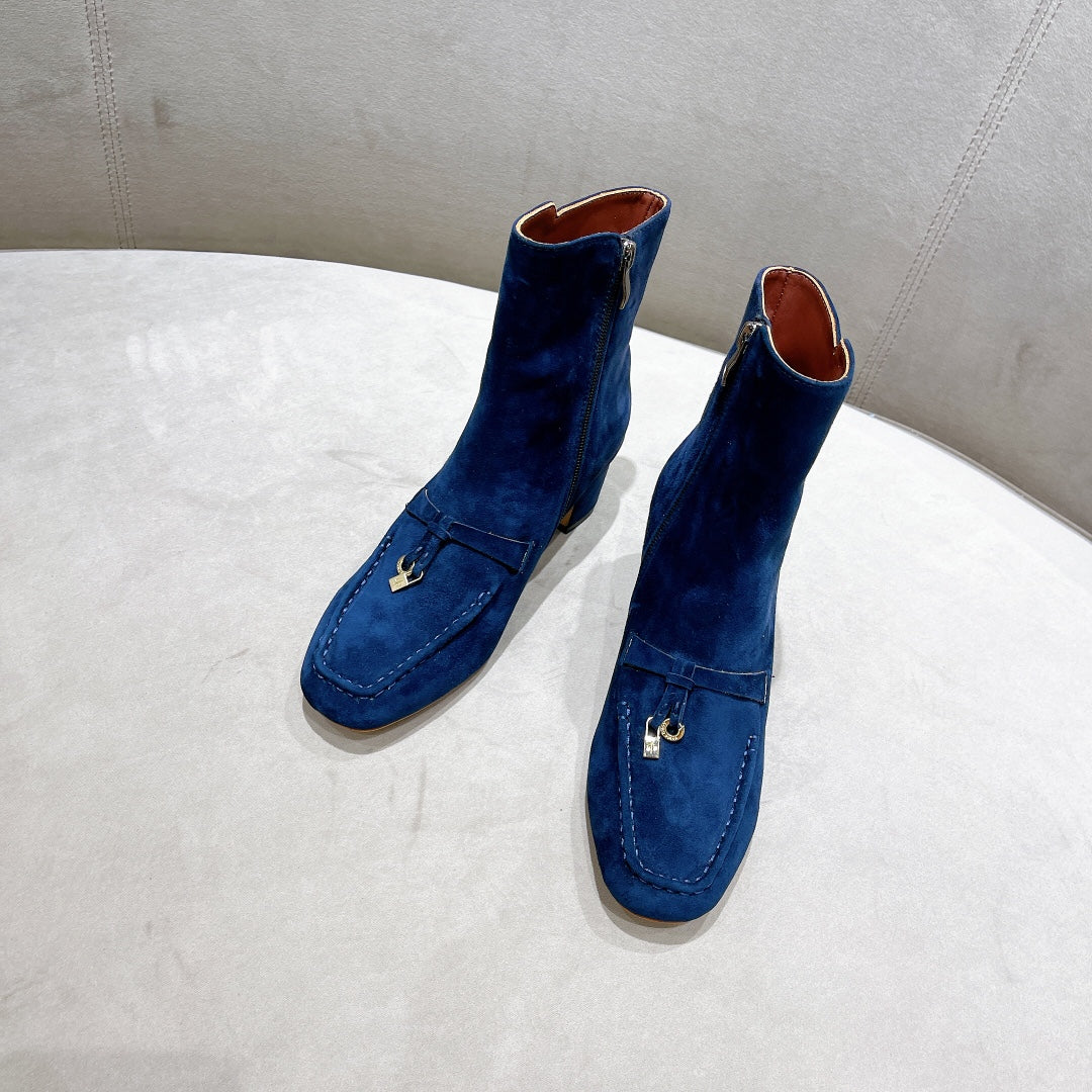 LP CHARMS ANKLE BOOTS METAL LOCK COBALT SUEDE
