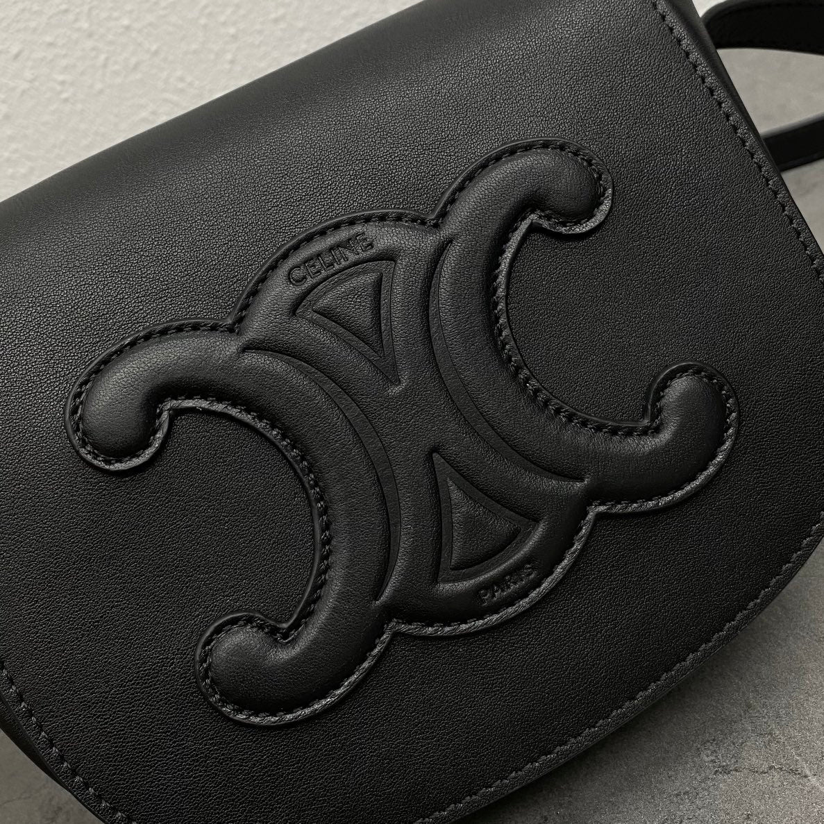 FOLCO CUIR TRIOMPHE 18 IN BLACK CALFSKIN