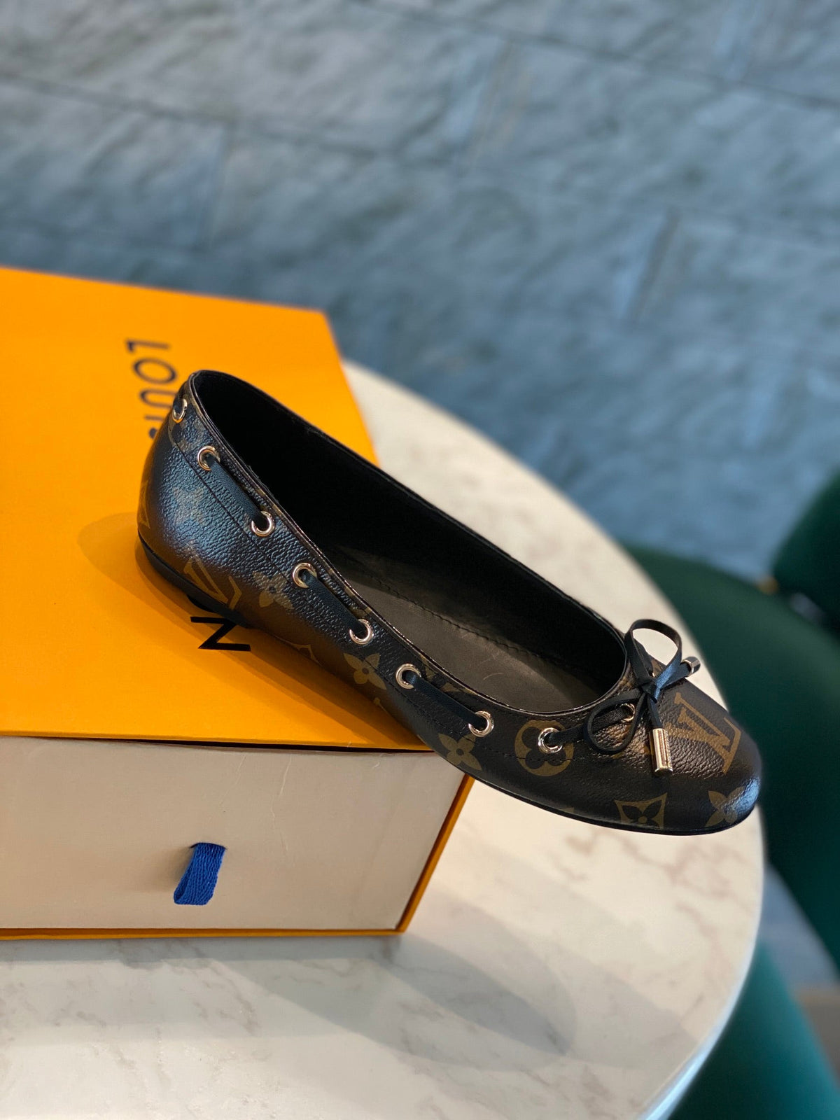 LV WOMEN'S BALLET FLAT IN CHOCOLATE BROWN MONOGRAM CALFSKIN WITH BOW