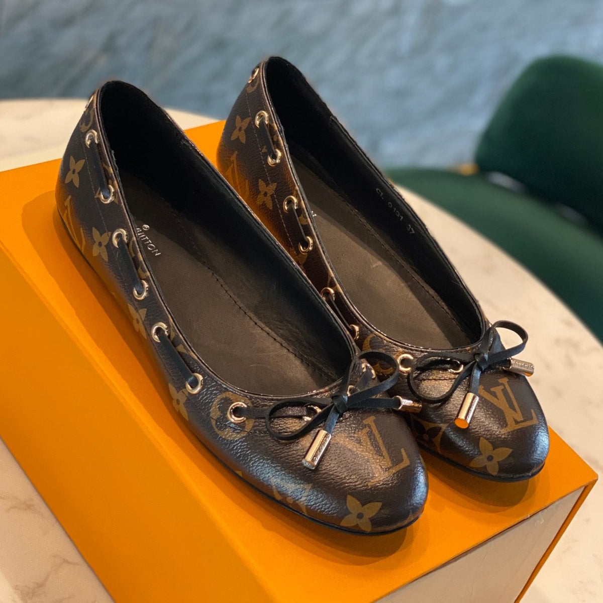 LV WOMEN'S BALLET FLAT IN CHOCOLATE BROWN MONOGRAM CALFSKIN WITH BOW