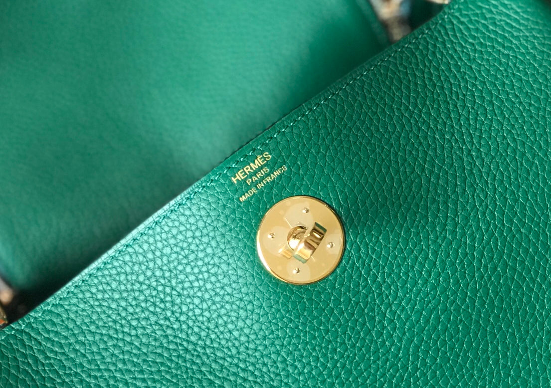 HM LINDY 30 BAG IN OCEAN GREEN CALFSKIN GOLD HARDWARE