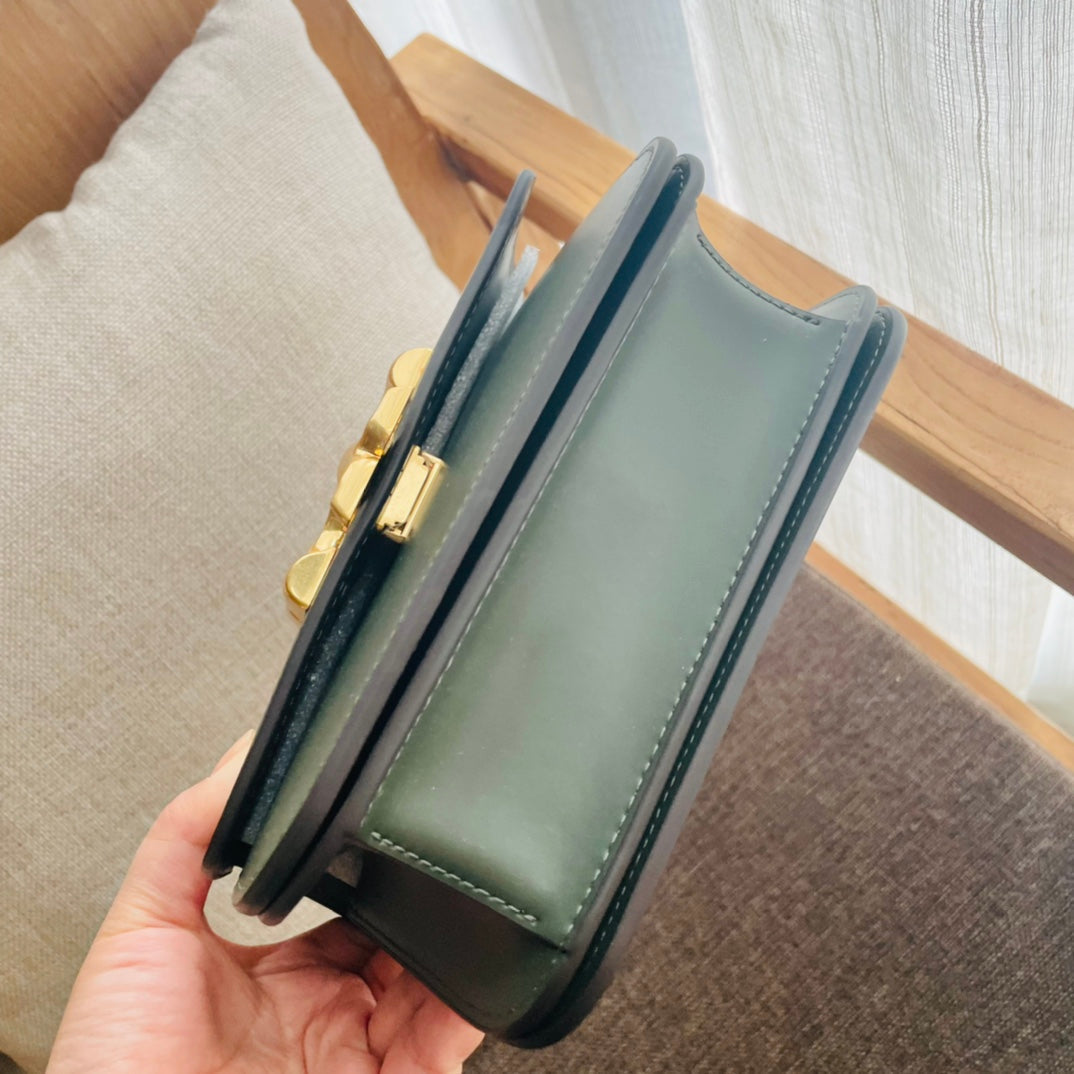 TRIOMPHE BOX 18 CALFSKIN SEA GREEN