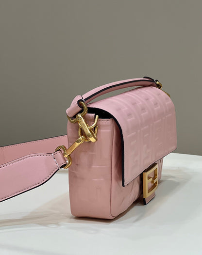 BAGUETTE WITH FF MOTIF 27 IN LIGHT PINK SOFT LAMBSKIN GOLD HARDWARE