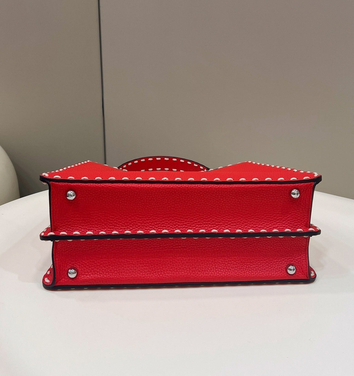 PEEKABOO ISEEU 33 IN RED GRAINED CALFSKIN SILVER HARDWARE