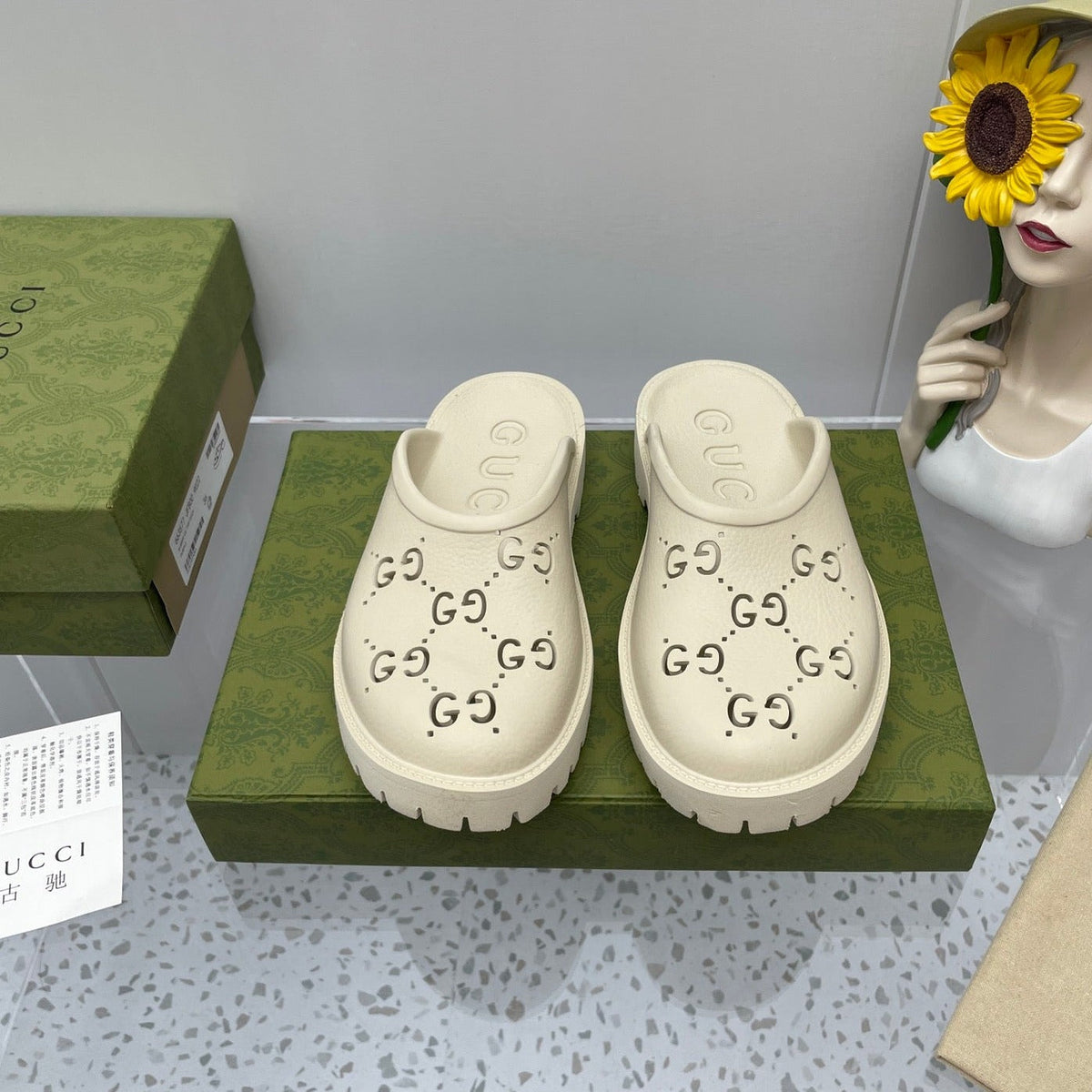GG PLATFORM PERFORATED G SANDAL CREAM IP FOAM